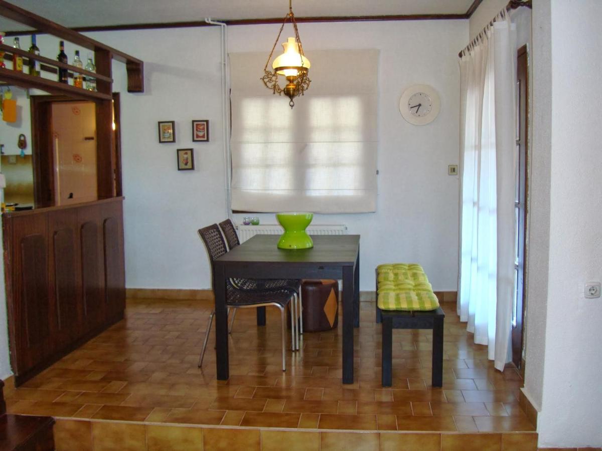 Villa Afroditi Vrasná Buitenkant foto