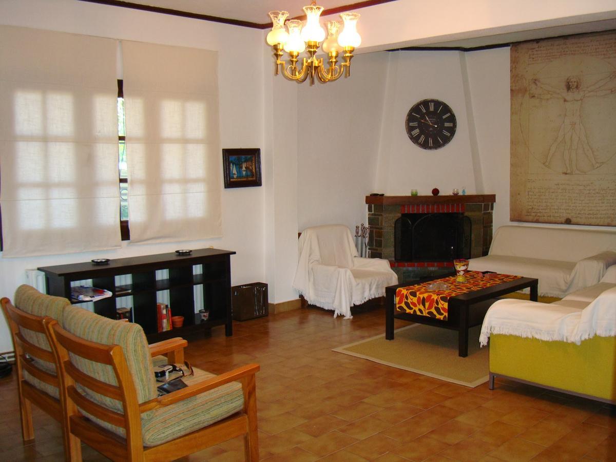 Villa Afroditi Vrasná Buitenkant foto